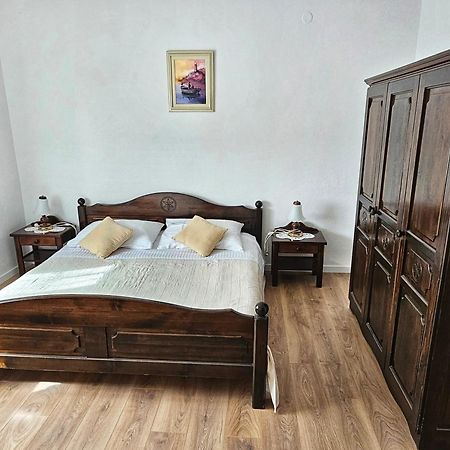 Apartments Plejic Seget Vranjica Exterior photo
